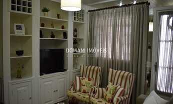 Imagem 4: Casa Térrea à Venda próximo ao Centro de Abernéssia - Campos do Jordão/SP