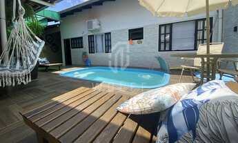 Imagem 5: JD816 - Casa Mobiliada com piscina e edícula em Bal. Piçarras/SC