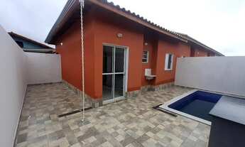 Imagem: Casa de condomínio com Piscina!