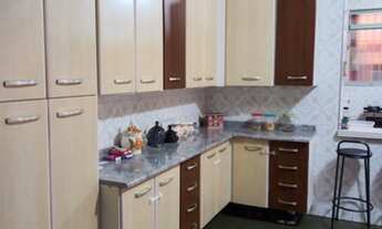 Imagem 6: Sobrado para venda possui 370 metros quadrados com 3 quartos em Vila Homero Thon - Santo A