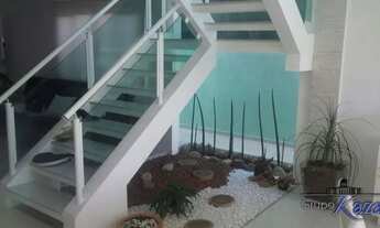 Imagem 2: Casa Sobrado Jardim Motorama para venda possui 400 metros quadrados com 4 Dormitórios 4 Su