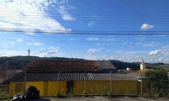 Imagem 2: Lote com uma casa a 300 m do centro de Florestal