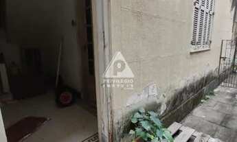 Imagem 4: Oportunidade na Urca - Terreno de 300m2 com casa construída