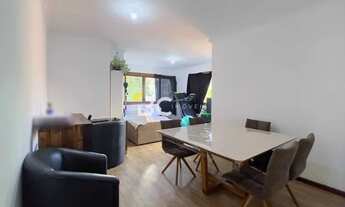 Imagem 3: BC Imóveis vende excelente apartamento semimobiliado de 3 dormitórios, com lareira no Petr