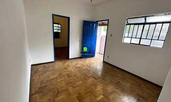 Imagem 2: LAGOA SANTA - Casa Padrão - Centro