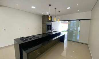 Imagem 4: Morada Dos Passaros 3 Qts Espaço Gourmet c Churrasqueira a Carvão 4 Vagas