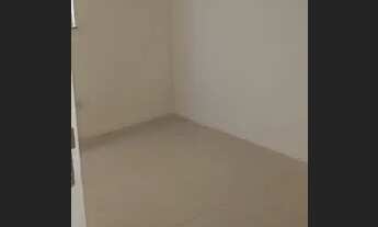 Imagem 4: Casa de 2/4 sendo uma suíte dentro de condomínio