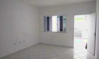 Imagem: Casa com 2/4 a venda em Brotas