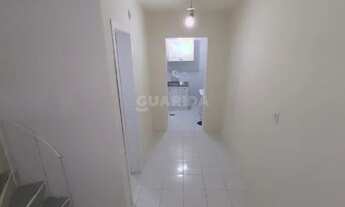 Imagem 4: Casa em condomínio no estilo sobrado de 1 dormitórios no bairro Cavalhada