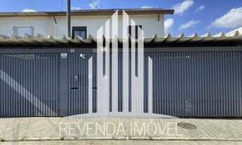 Imagem 3: 2 Casas de 300m² com Academia e 4 Vagas de Garagem