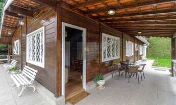 Imagem 5: Casa Mobiliada para Venda em Campos do Jordão, Vila Capivari, 4 dormitórios, 2 suítes, 3 b