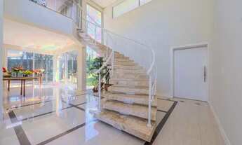 Imagem 7: Casa de condomínio para venda tem 605 metros quadrados com 4 quartos