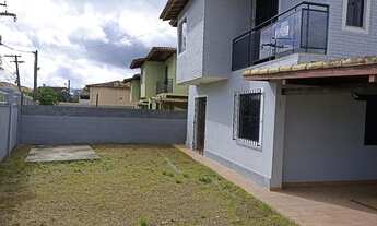 Imagem 4: Casa Com Quintal Grande de Esquina