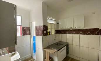 Imagem 6: Kitnet na quadra da praia em São Vicente, com armários, portaria 24h, vaga para moto