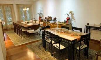 Imagem 2: CASA DE CONDOMÍNIO COM 4 SUITES 6 VAGAS DE GARAGEM 552 M² ÁREA CONSTRUÍDA 600 M² DE TERREN