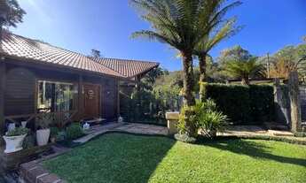 Imagem 3: GRAMADO - Casa Padrão - MATO QUEIMADO