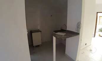 Imagem 4: SOBRADO GEMINADO EM CONDOMÍNIO FECHADO, PISCINA, GARAGEM LIVRE!