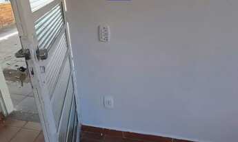 Imagem 2: Casa com 3 dormitórios sendo 1 suite, no Bairro Presidente Geisel para locação