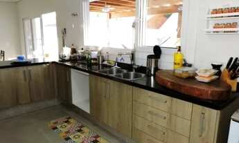 Imagem 6: Casa de Condomínio com 3 Quartos e 4 banheiros à Venda em Cotia