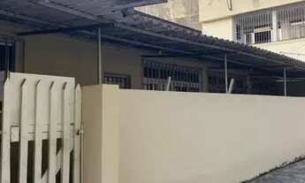 Imagem 1: Casa para venda com 78 metros quadrados com 2 quartos em Irajá - Rio de Janeiro - RJ