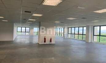 Imagem 3: CEO- sala 340m2 lineares ; podendo agregar com outra locação perfazendo total de 630m2