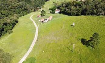 Imagem 2: Refúgio natural em Ibiúna para viver e descansar