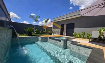 Imagem 4: Casa de alto padrão em condomínio na Fazenda Santa Lúcia, Americana-SP: 3 quartos, 3 suíte