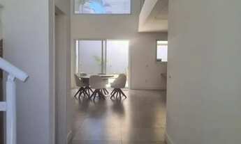 Imagem 3: Alto Padrão para Venda em Itupeva, Mina, 4 dormitórios, 2 suítes, 4 banheiros, 4 vagas