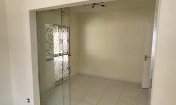 Imagem 10: Ampla casa 03 quartos reformada leia