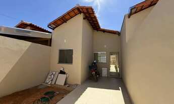 Imagem 3: Casa para Venda em Montes Claros, Independência, 2 dormitórios, 1 banheiro, 1 vaga