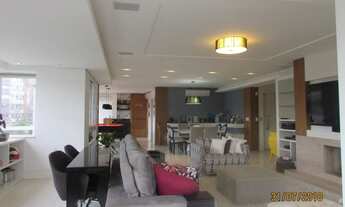 Imagem 6: Apartamento para venda com 230 metros quadrados e 4 dormitórios em Menino Deus - Porto Ale