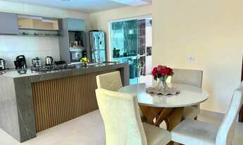 Imagem 3: Sobrado com piscina