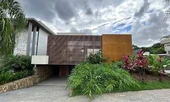 Imagem 3: Sobrado á venda de alto padrão em Condomínio fechado-Anápolis, com 4 suítes e 332 metros d