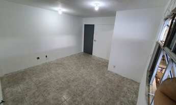 Imagem 2: Sala para aluguel tem 18 metros quadrados com 1 banheiro em Campo Grande - Rio de Janeiro