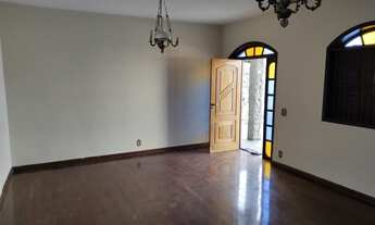 Imagem 4: Casa para aluguel com 268 metros quadrados com 4 quartos em Sagrada Família - Belo Horizon