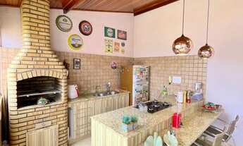 Imagem 7: Cobertura com ampla área gourmet e churrasqueira, 2 quartos, armários embutidos e vista de