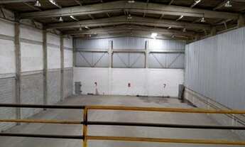 Imagem 6: NERI Alugo Galpão 1000m2 c/Doca pátio as margens da rodovia