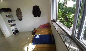 Imagem 4: Quarto grande em apartamento