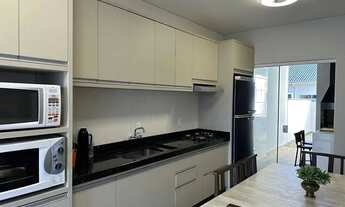 Imagem 2: Casa mobiliada e com 3 dormitórios l Salinas - Bal. Barra do Sul