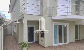 Imagem 4: Casa de 365m² com 4 quartos sendo 2 suítes, 4 banheiros e 4 vagas de garage em Barueri, A