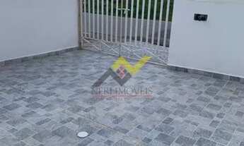 Imagem 4: Casa para Venda em Mongaguá, Jd. Leonor, 2 dormitórios, 1 suíte, 2 banheiros, 2 vagas