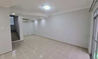 Imagem 4: Dom Pedro, sobrado (Cond. Abraham Pazuello), 3 quartos sendo 1 suíte, aceito financiamento