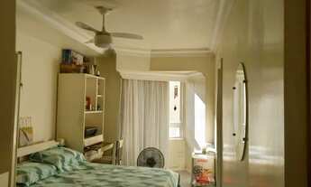 Imagem 7: 1/4 e sala Apartamento com 1 dormitório