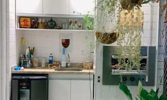 Imagem 3: Cobertura para aluguel e venda possui 240 metros quadrados com 4 quartos