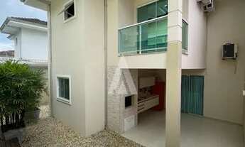 Imagem 6: Lindo sobrado para venda possui 172 metros quadrados com 3 quartos em Saguaçu - Joinville