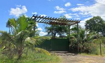 Imagem 2: Chacaras com casa e lagoa em condomínio fechado, internet 5G Asfaltado e próximo super