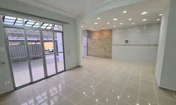 Imagem: Dom Pedro, sobrado (Cond. Abraham Pazuello)