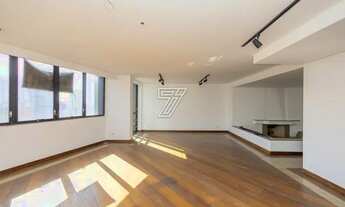 Imagem 2: Cobertura para venda tem 551 metros quadrados com 4 quartos em Água Verde - Curitiba - PR