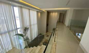 Imagem 4: Sobrado no Portal do Sol Green para venda possui 570 metros quadrados com 4 quartos