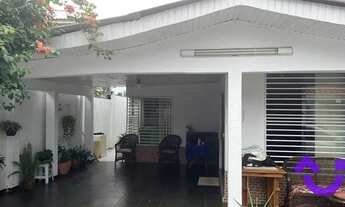 Imagem: Casa à Venda na Compensa 3 Quartos